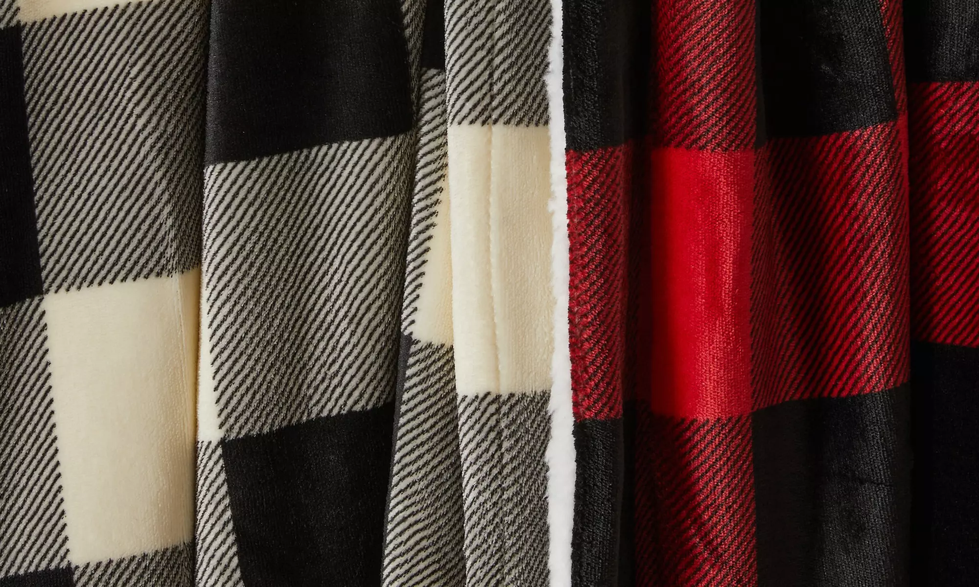 Cozy Plush Velvet & Sherpa Reversible Throw Blanket