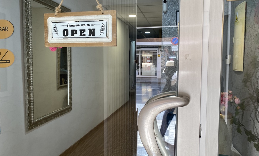 Image 5: Reafirma tu rostro: sesión de HIFU facial en zona a elegir para 1