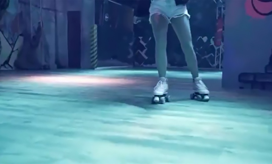 Image 6: 2 Std. Roller-Skating inkl. Equipment für 2 - 4 Personen