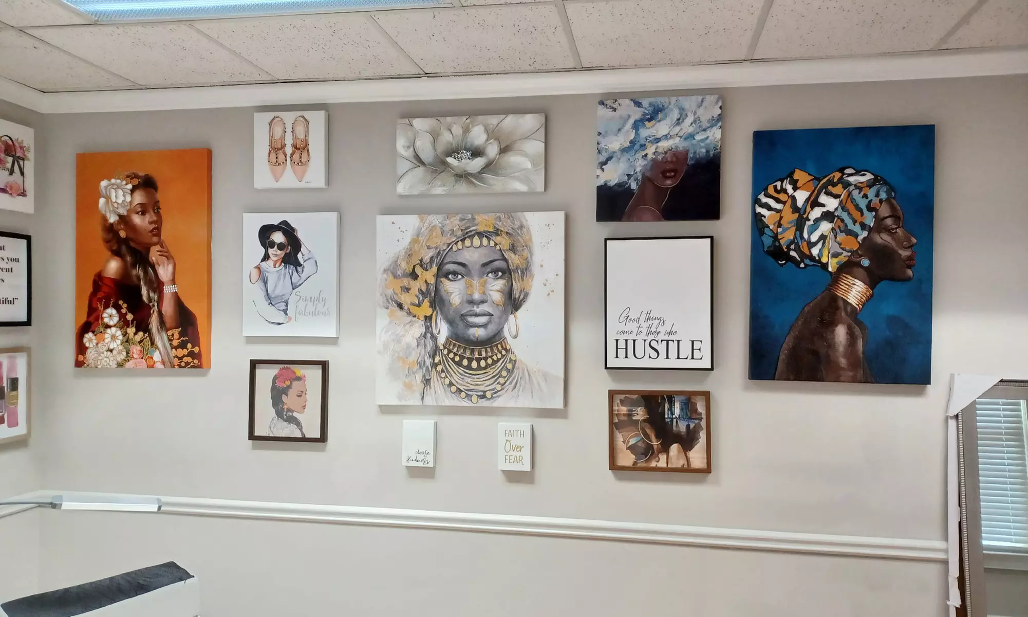 Full Set Classic or 3D/6D Volume Lash Extensions with/without Touch-Up