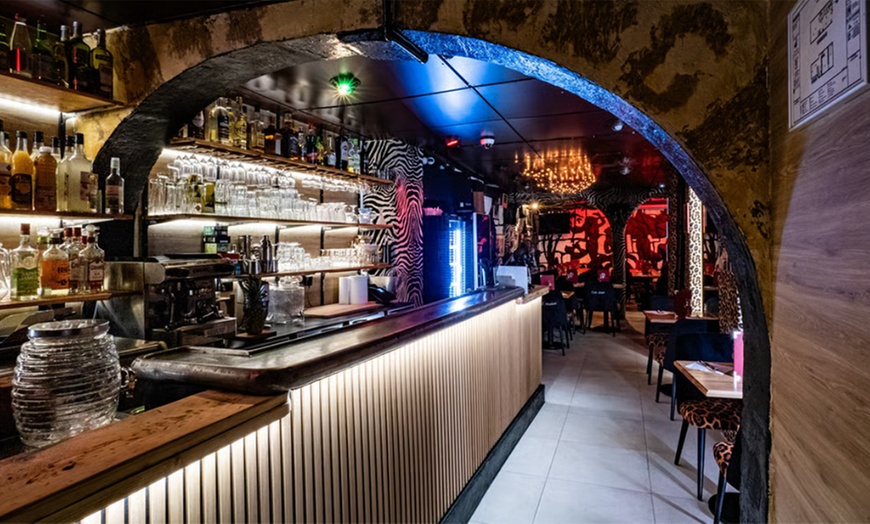 Image 2: Découvrez les saveurs africaines du célèbre restaurant Babylone Bis