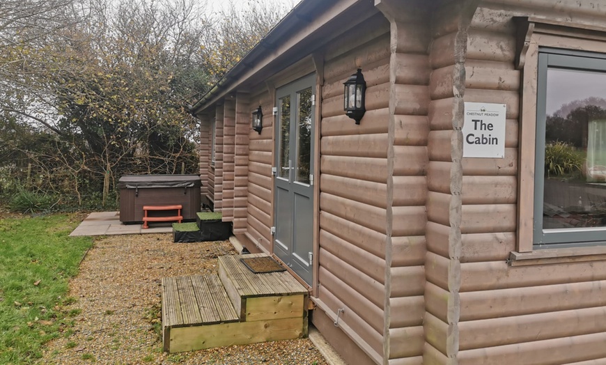 Image 8: East Sussex: Two-Bedroom Chalet for Four