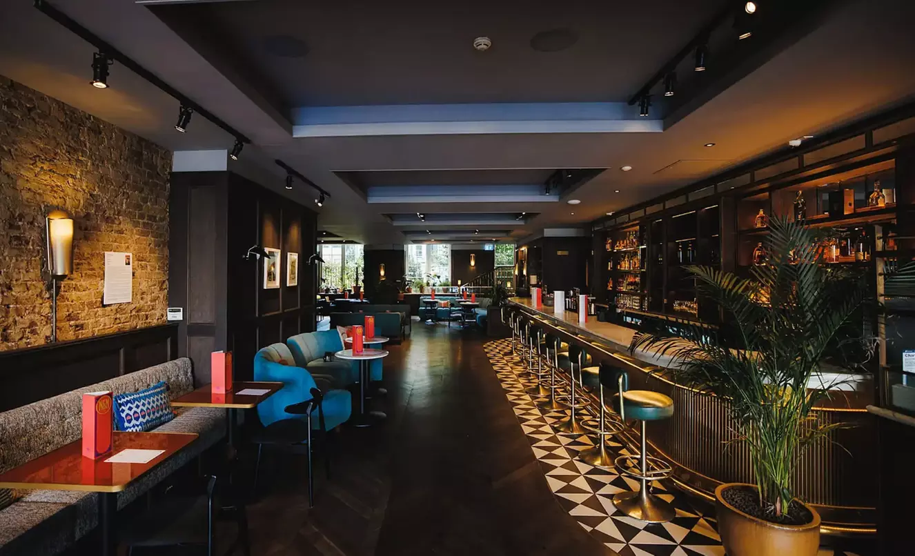 Experience Live Cabaret & Exquisite Dining with 3 or 5 Courses