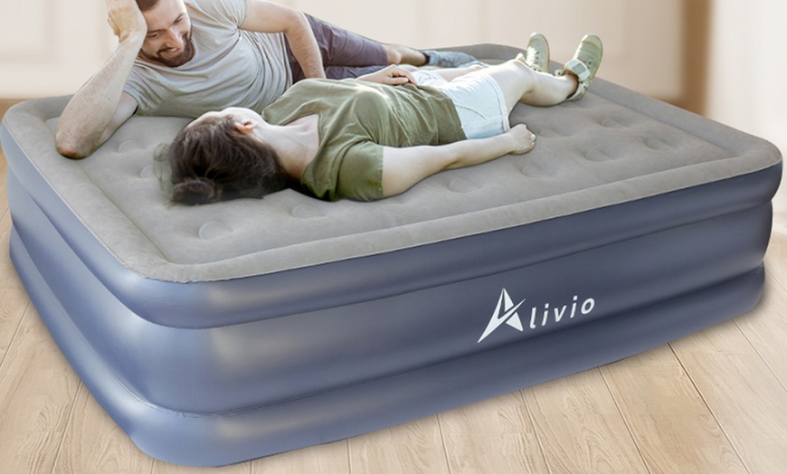 Image 1: Alivio Inflatable Airbed with Built-in Pump