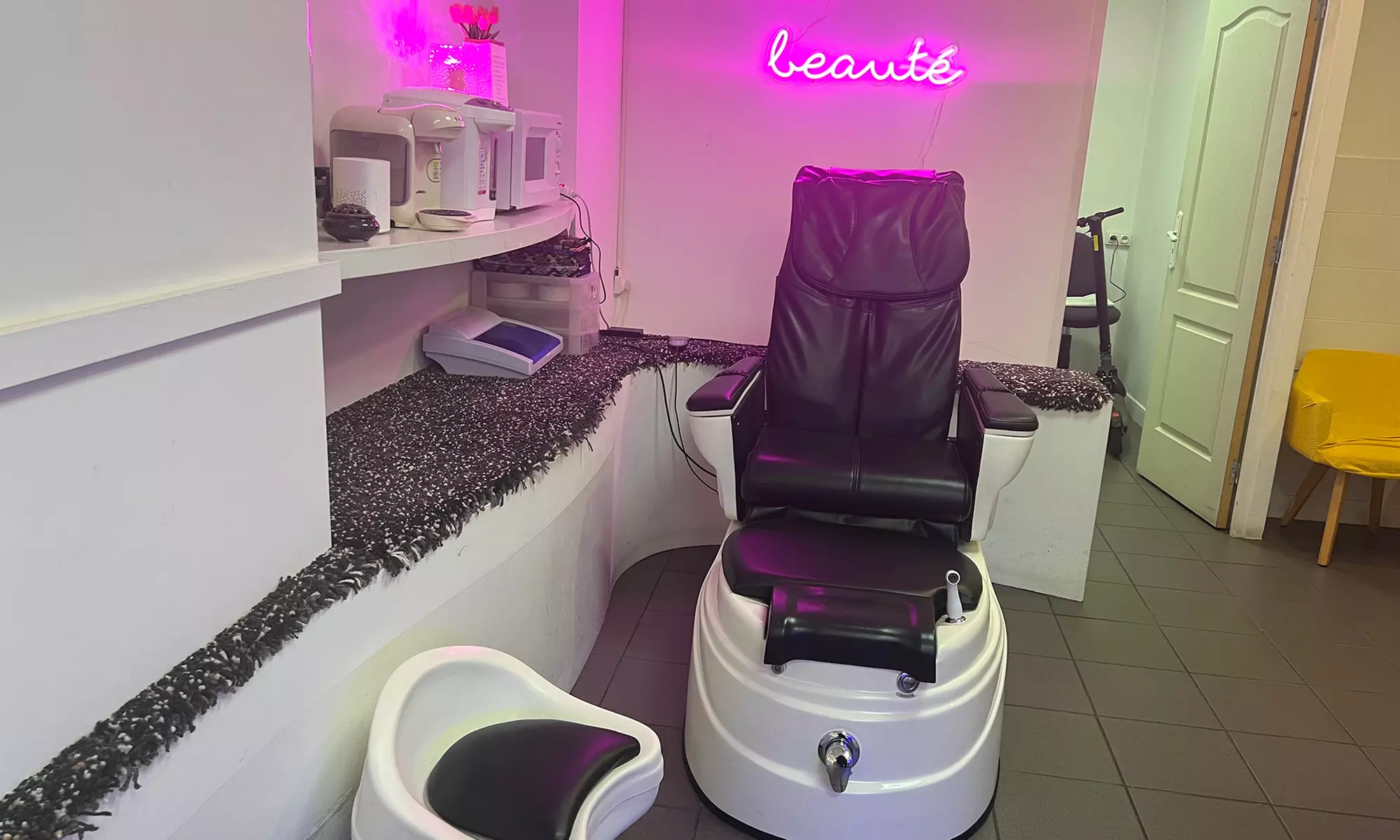 Beauté des ongles avec Lys & Beauté Institut