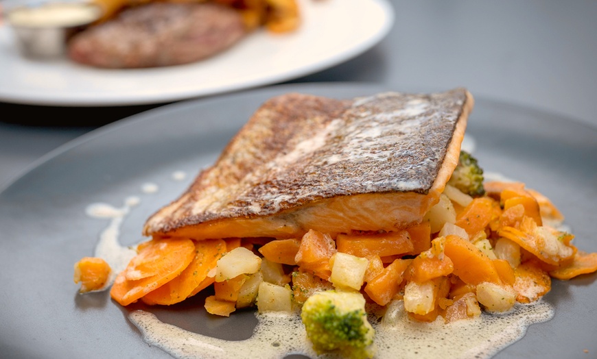 Image 8: Cuisine d’émotion chez Ze Rock au cœur du Parc Palmer