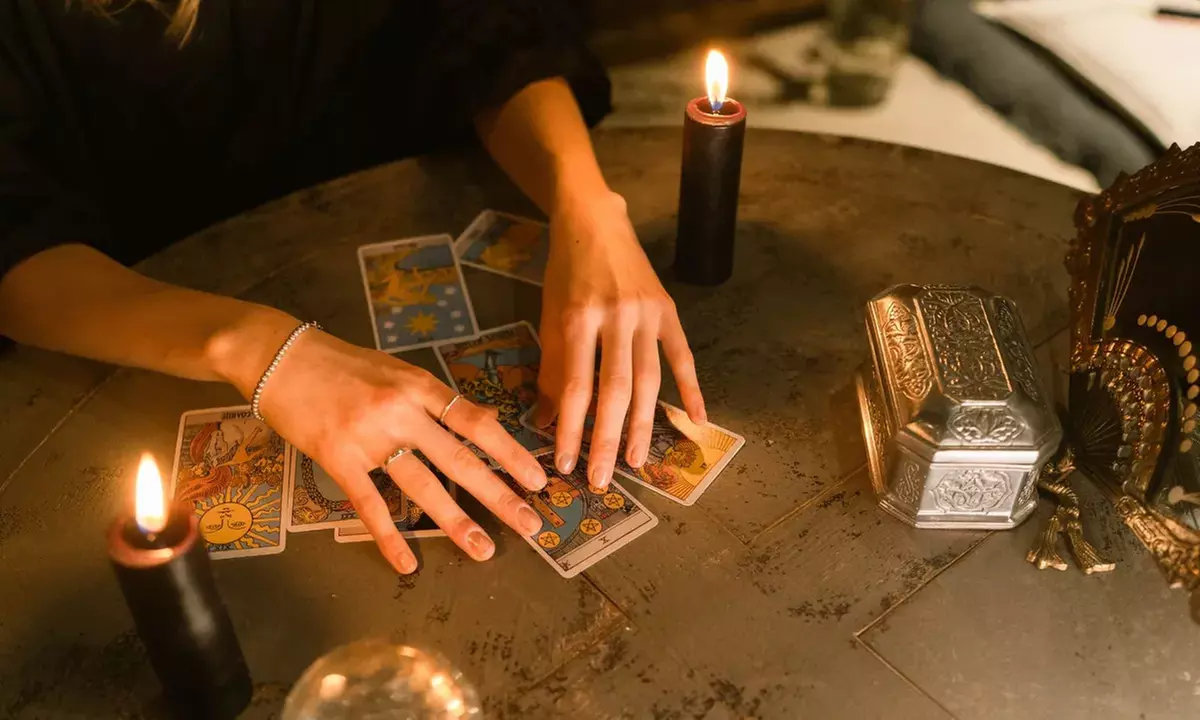 Uncover New Paths & Renew Energy with Tarot Cards & Chakra Cleansing For Clarity(Up to 55% Off) - Primary Image
