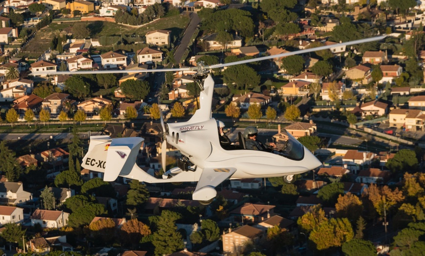Image 5: Bautismo de vuelo: autogiro para 1 o 2 personas con duración a elegir 