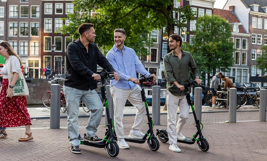 Image 4: Amsterdam per elektrische step: 1 of 3 uur of een hele dag