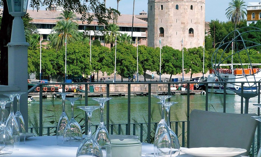 Image 3: Entrantes, principal o arroz, bebidas y postre para 2 o 4 personas