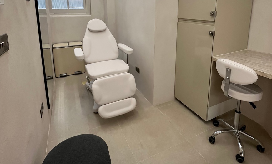 Image 2: Medical Microneedling with Exomes for Youthful Skin Renewal