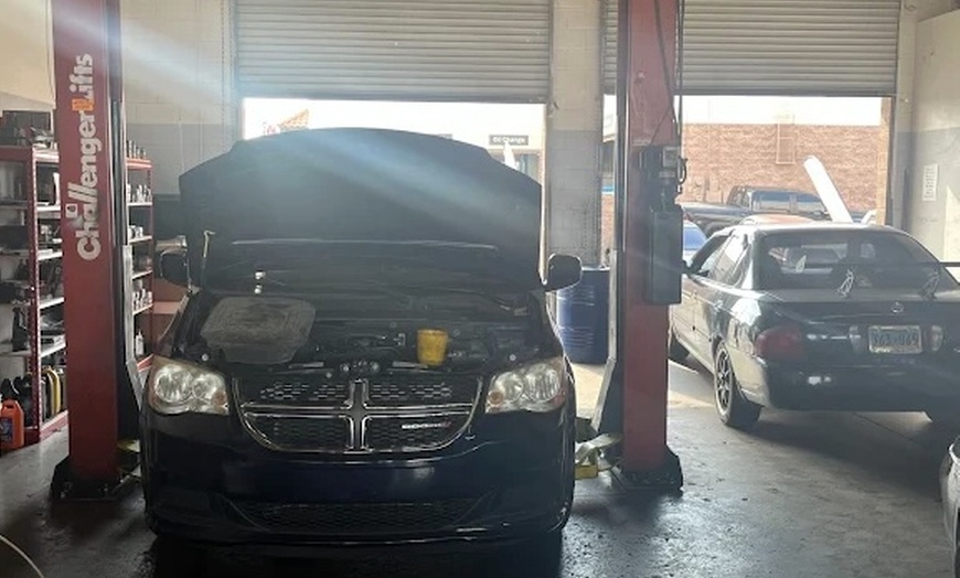 Image 4: Up to 37% Off on Brake Pad Replacement at Stop N Go Auto Center