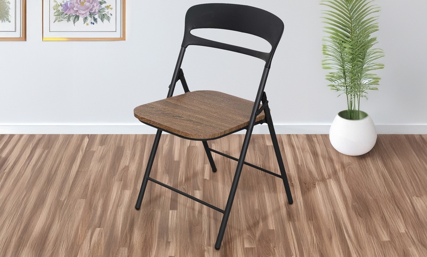 Image 3: Juego de 4 sillas plegables de metal con asiento de madera