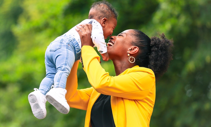 Image 6: Kerstfotoshoot: Leg warme herinneringen vast met familie en vrienden!