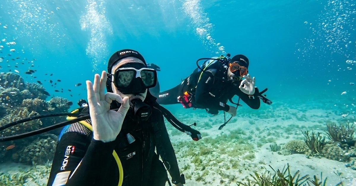 Bautismo de buceo desde la playa en Palma de Mallorca