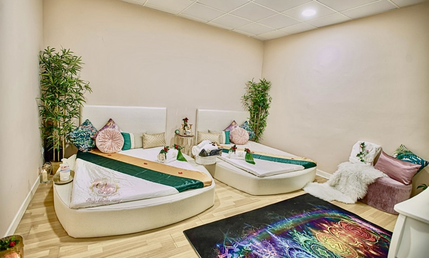 Image 3: Ritual Tailandés con aceites en pareja en tatami