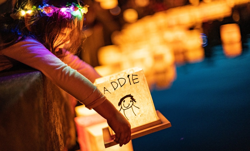 Image 3: Water Lantern Festival Admission For 1,2,3 or 4 People (30 Aug 2025)