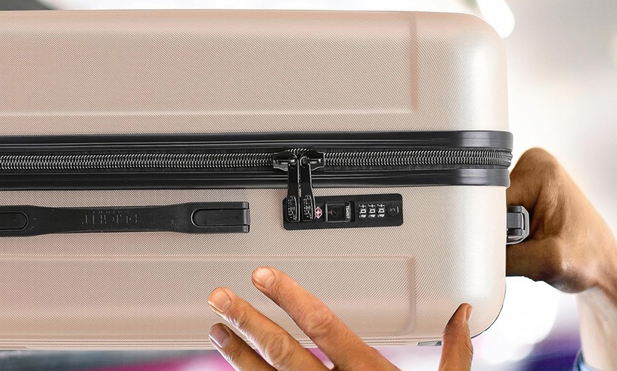 Image 15: Large 20kg Hard Shell Check in Suitcase 67x45x26cm TSA Lock & USB Port