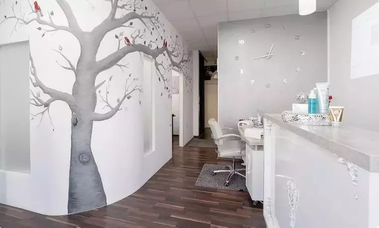 60 Min. klassische Gesichtsbehandlung inkl. Ampulle für 1 Person (32% sparen) - Primary Image