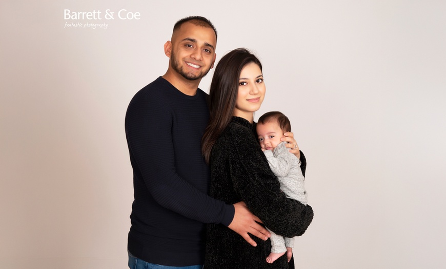 Image 8: Frame the joy! 1-Hour Baby Shoot + 8"x6" Print—Save up to 90% 