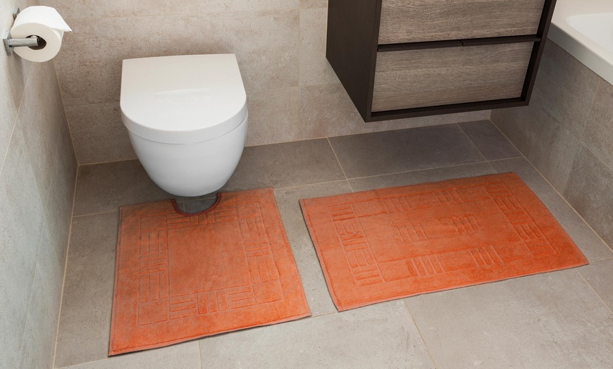 Image 21: Two-Piece 1000gsm Chatsworth Bath Mat Set