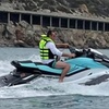 Image 7: ¡Aprende a dominar las olas con el alquiler de una moto de agua! 