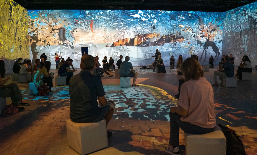 Image 10: Voyage haletant dans l'univers surréaliste de Dalí