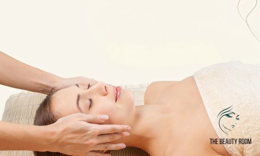 Image 5: 30-Min Back, Neck & shoulder massage or Deep Tissue or Sports Massage 