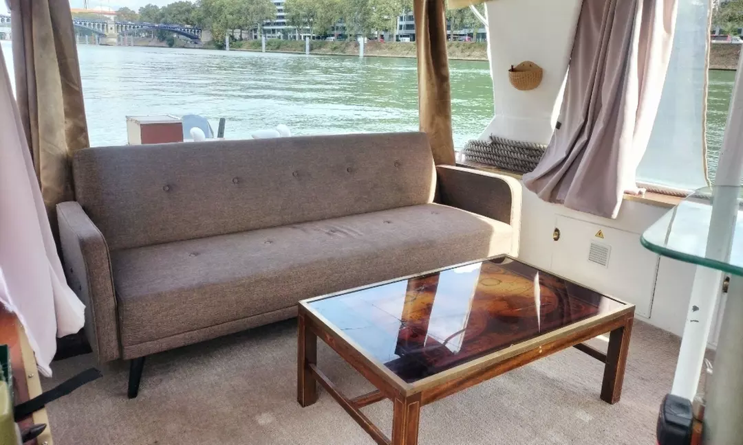 Balade en bateau sur la Seine d'1h, 2h ou 2h30 pour 2 à 6 personnes