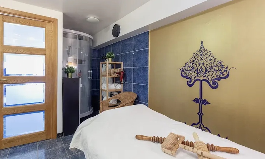 Image 7: Révélez votre éclat : soins visage et modelages