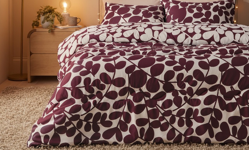 Image 1: Silentnight 10.5 Tog Leaf Print Reversible Coverless Duvet Set