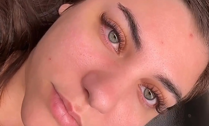 Image 3: Get Classic Eyelash Extensions or Mega volume /Lash Strip