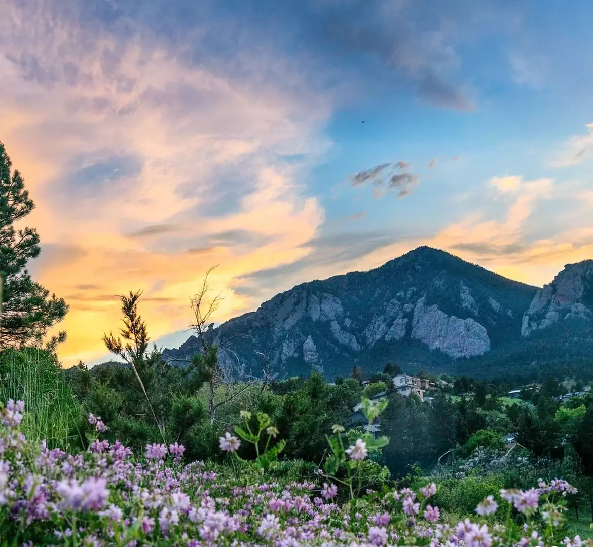 ✈ 5-Day Road Trip in Colorado Springs w/Air, Car & Hotel | Price per person, based on 2 per room | Buy 1 Voucher P/P - Primary Image