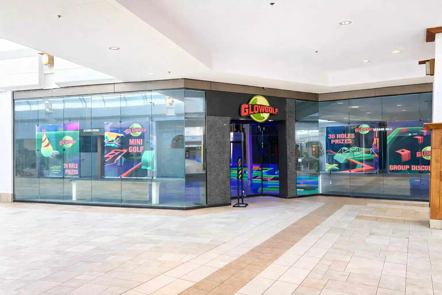 Glow-in-the-Dark Mini Golf with Vibrant Challenges – Norman