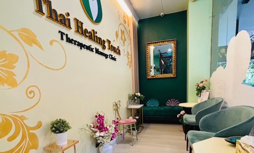 Image 3: 30, 45, 60 or 75 Min Body & Dry Head Massage +Complementary Hot Stone 