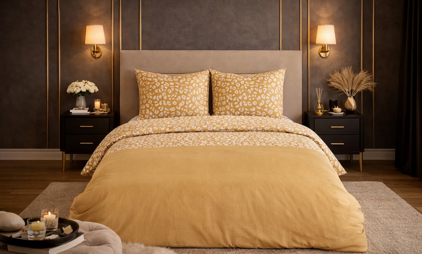 Image 6: Set di biancheria da letto in cotone reversibile con stampe animalier