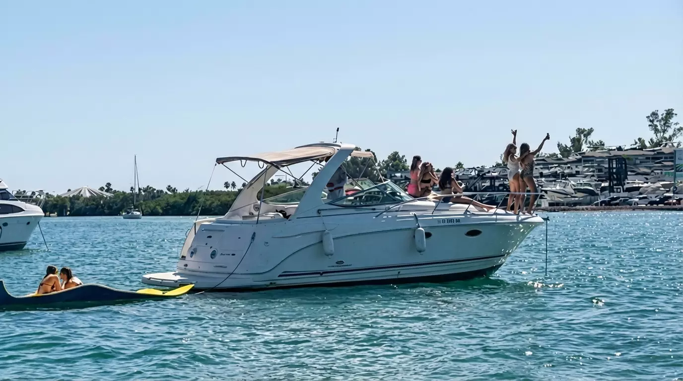 Experience Two or Three Hrs Miami Yacht Life: Private Tours of Biscayne Bay and Celebrity Homes with Go Florida Boating
