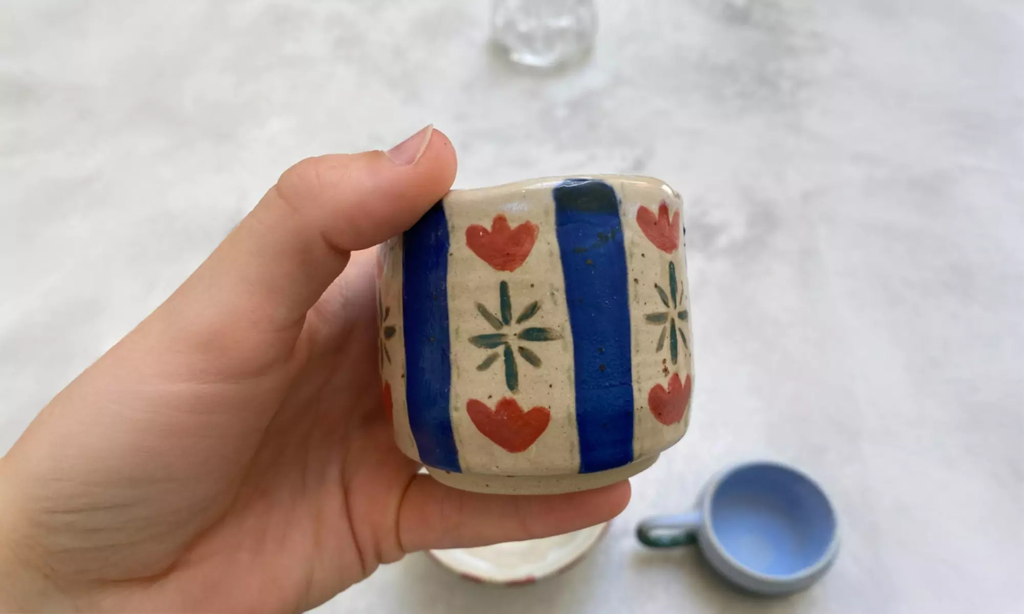 Saca tu artista interior: Taller de cerámica de 2 h con copa de vino para 1 o 2 personas, con hasta un 21% menos - Primary Image