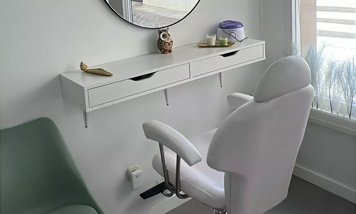 Lifting y tinte de pestañas, diseño y depilación de cejas, laminado y tinte de cejas, hasta 33% de descuento - Second Medium