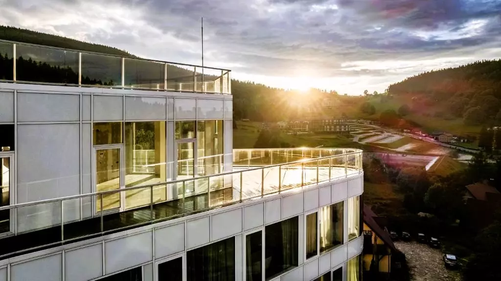 2-7 nocy w apartamencie dla 2 osób w hotelu Biała Perła w Sudetach