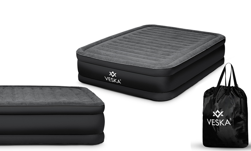 Image 2: Zelf opblazend luchtbed