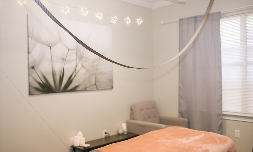 Image 4: 60 or 90 Minutes Of Barefoot Ashiatsu Deep Tissue Massage 
