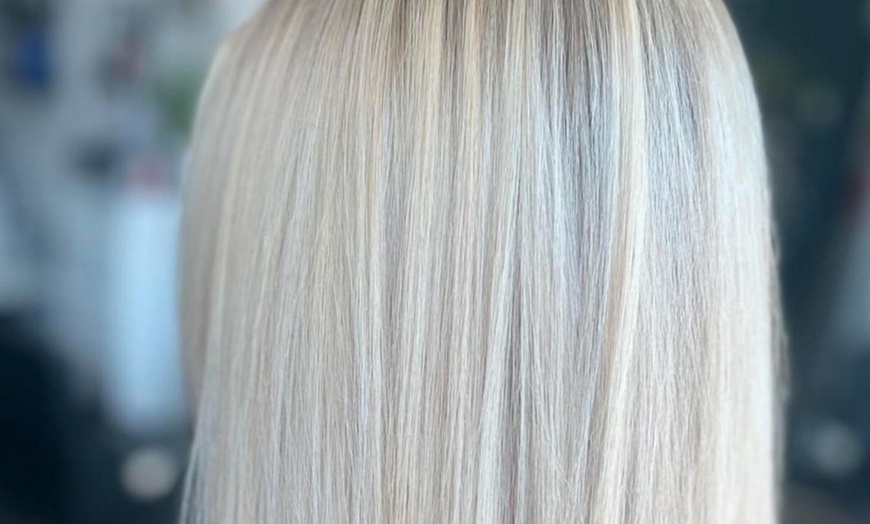 Image 18: Highlight, Tone & Style Packages with Cut and Blow-Dry
