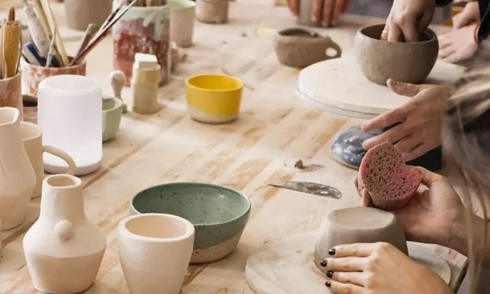 Taller de cerámica para 1 o 2 adultos y bono mensual de 4 clases