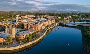Hotel in Napa Valley with Pool, Hot Tub & Complimentary Breakfast