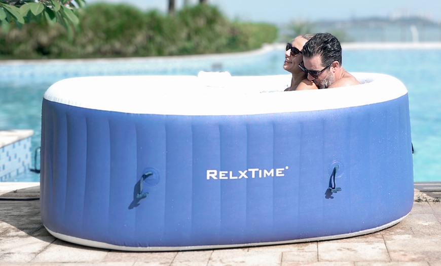 Image 6:  Opblaasbare ovale jacuzzi