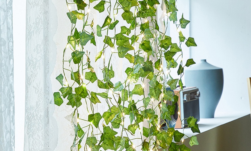 Image 4: 10 Meter Artificial Ivy Leaves Light String