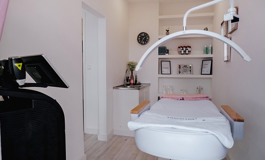 Image 4: Verwen je voeten met een luxe spa pedicure vol rust en verzorging