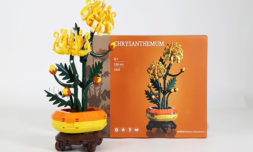 Image 8: LEGO Inspired Flowers Building Blocks Set