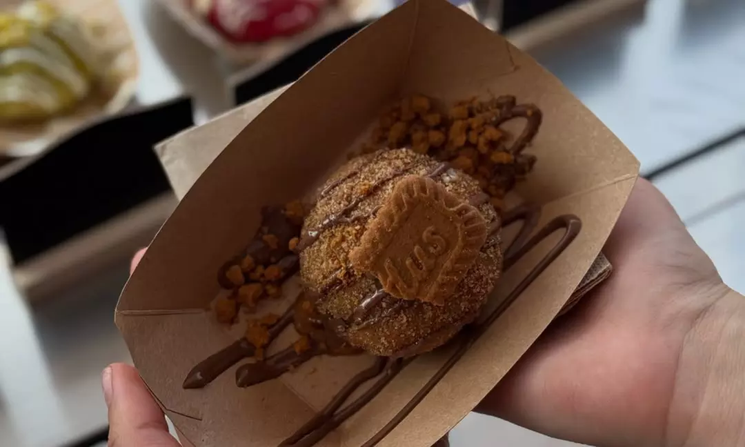 Knödel-Spezialität: Süße Knödel mit Füllung & Getränk in München